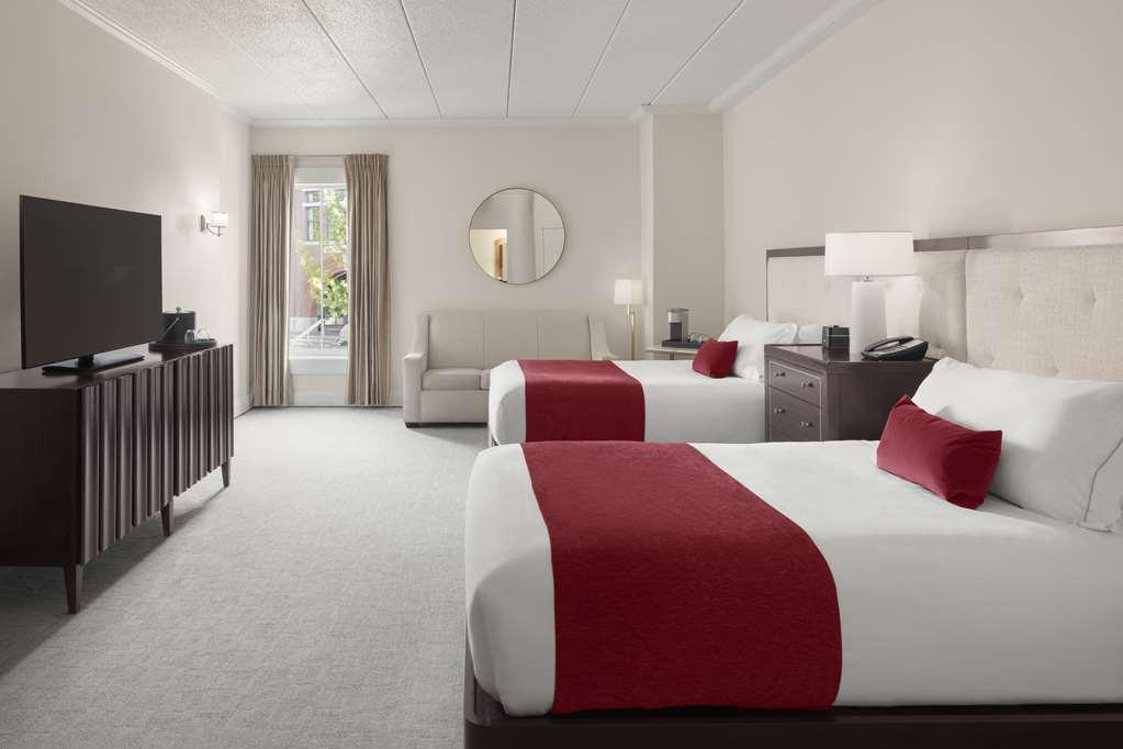 Hotel Regency &